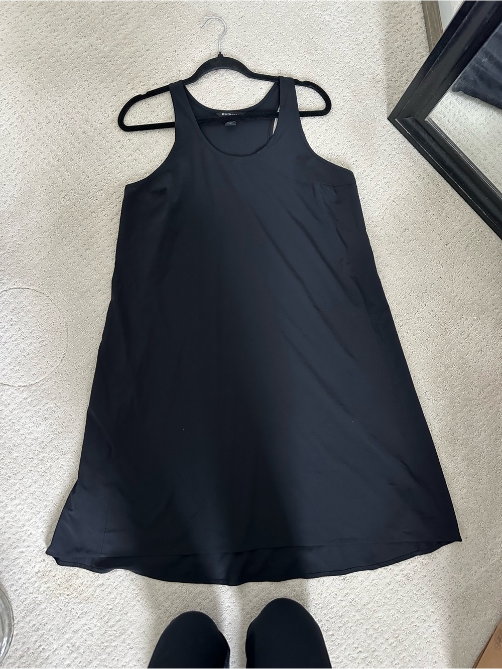 Athleta Black Women's Dress med with Logo Tag, pockets